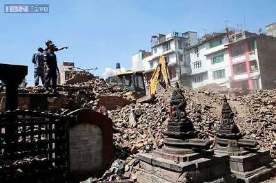 Nepal earthquake moves Kathmandu but Everest height unchanged: experts