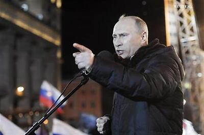 Putin puts Medvedev in charge of ruling party