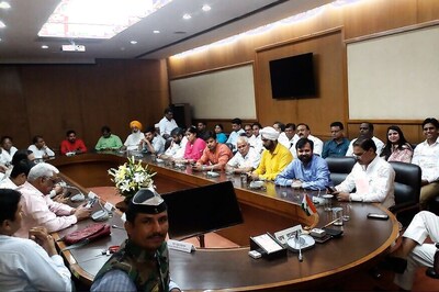 Delhi L-G Anil Baijal, AAP MLAs on Warpath Over Mohalla Clinics