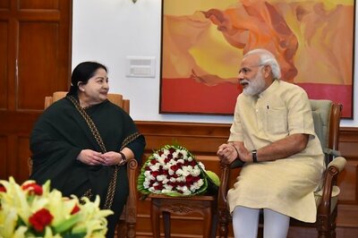 Jayalalithaa Meets PM Modi; Rakes up GST Issue
