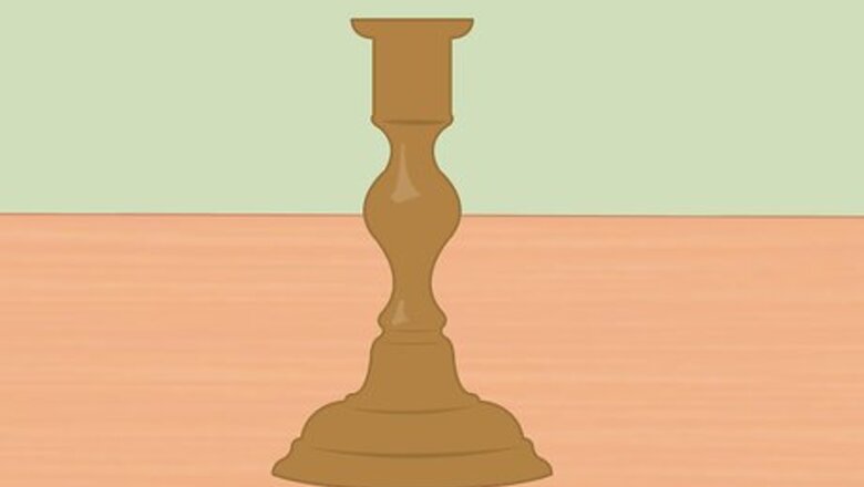 How to Become an Antiques Dealer