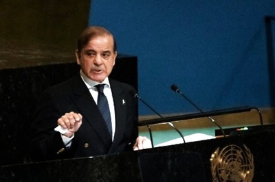 Pak PM Shehbaz Sharif Calls For Unity as Chaos Looms in Lahore over Imran's Arrest