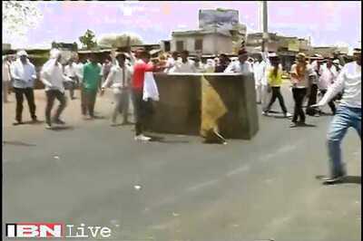 Gujjar community blocks National Highway demanding 5% reservation in government jobs