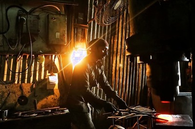 Industrial Output Rises 4.3%