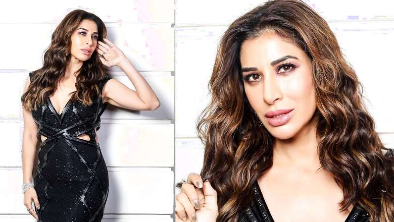 Sophie Choudry 'Dresses To Kill' But Only 'Tastefully', Check Out Her Sexy Pics in Black Plunging Gown