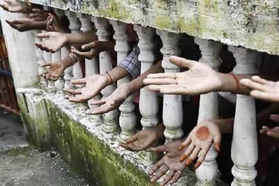 Charity comes hard to India's super rich