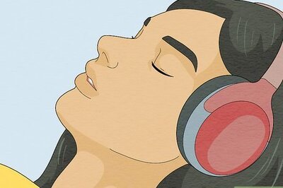 What Are Subliminals, & Can They Help with Your Time of the Month?