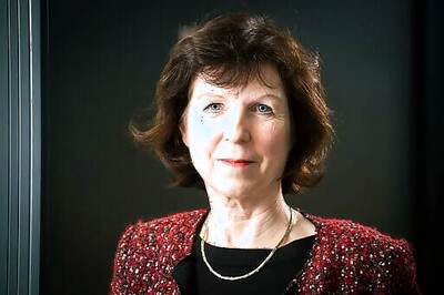 UK scientists openly question government's pandemic response