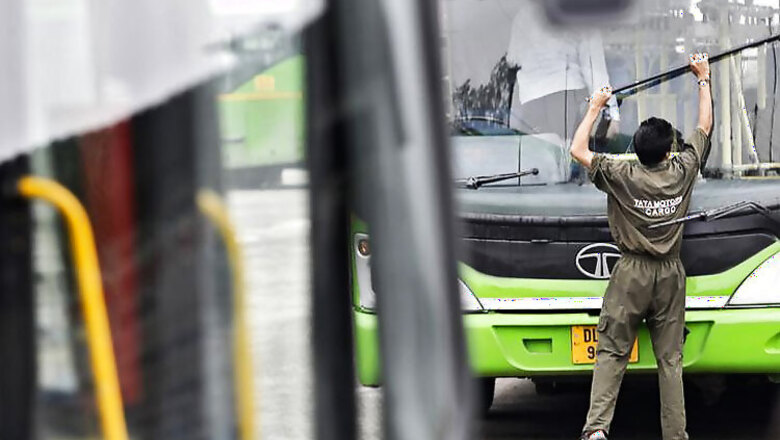 DTC to Seek Help of NGOs to Encourage Women to Join as Drivers