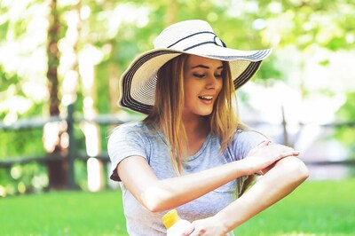 Mineral vs Chemical Sunscreen Lotions: Know What to Use For Skin Care