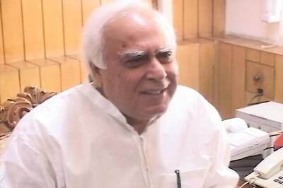 Sibal for consensus to fight Naxals, terror