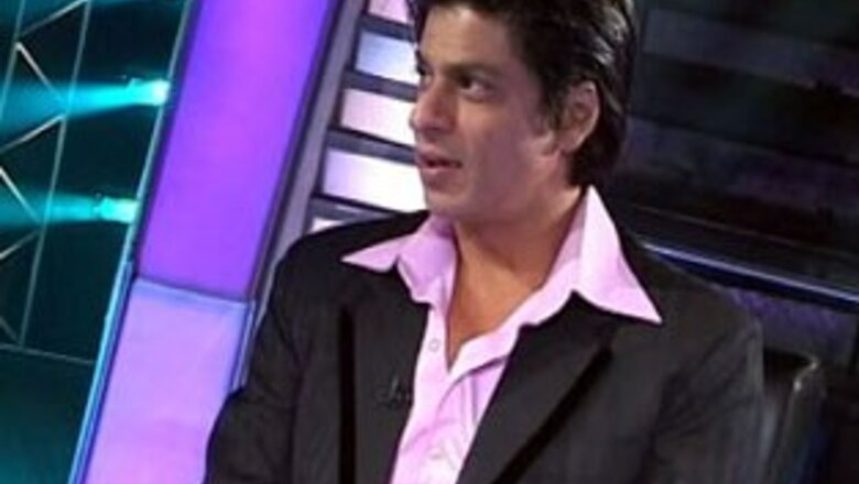 SRK upset with Aamir | Plans to join politics at 127
