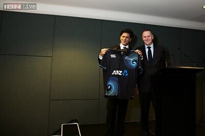 Snapshot: New Zealand PM greets Shah Rukh Khan in Auckland