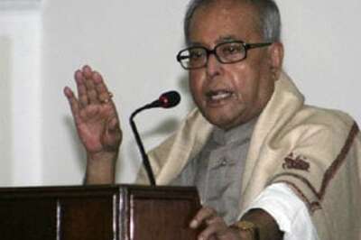 Pak must extradite 26/11 suspects, Pranab insists