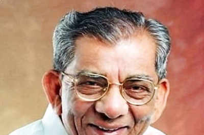 Karnataka: FIR Filed Against Congress MLA and Ex-MLA Son for 'Distributing' Freebies Ahead of Assembly Polls