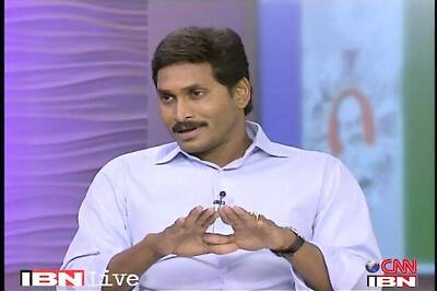 CBI questions AP minister in Jagan assets case