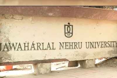 JNU Students Protest Delay in Allotment of Hostel Rooms