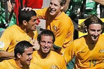 Australia win opener, beat Japan 3-1