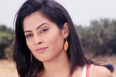 Tamil actress Disha Pandey drops surname