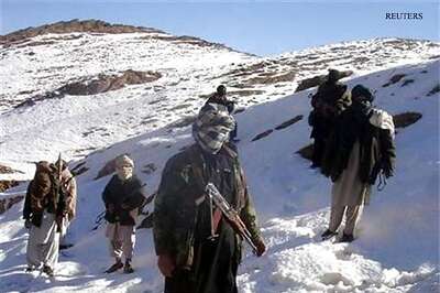 Taliban warn Pak lawmakers over NATO supplies