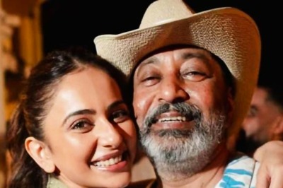 Rakul Preet's Father Insisted On Going Bikini Shopping With Her For Miss India: 'Telling Me To Buy Bright...'