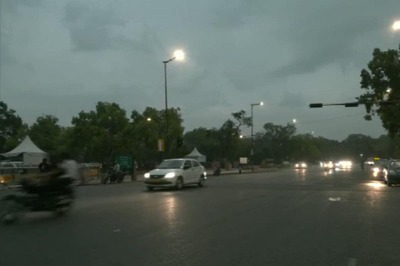 Heavy Rain in Delhi-NCR Hits Flights, Trains; More Downpour in Next 2 Hours, Power Cut Reported