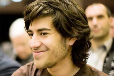 Reddit co-founder Aaron Swartz commits suicide at 26