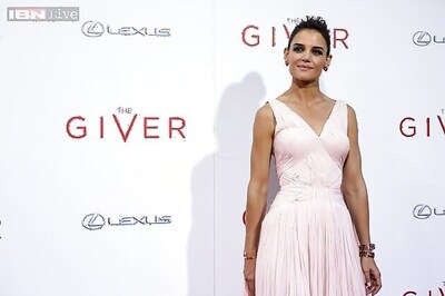 Katie Holmes is not so different than she was at twenty