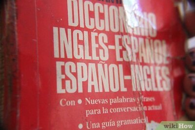 How to Say Greetings and Goodbyes in Spanish