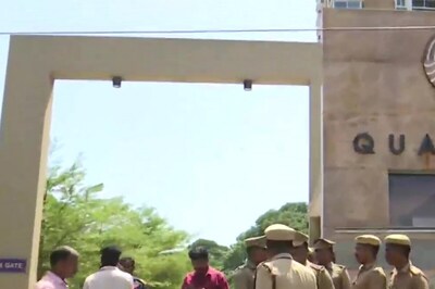 Vigilance Conducts Searches at Premises of 2 Former AIADMK Ministers in Tamil Nadu