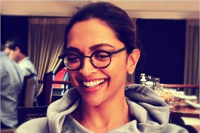 Deepika Padukone Shares 'Weekend Mood' Pic in Nerdy Look, Ranveer Singh is Reminded of Naina Talwar