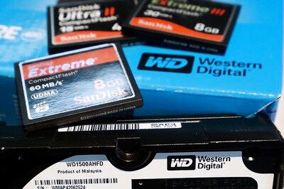 End of a Chip Boom? Memory Chip Price Drop Spooks Investors: Analysis