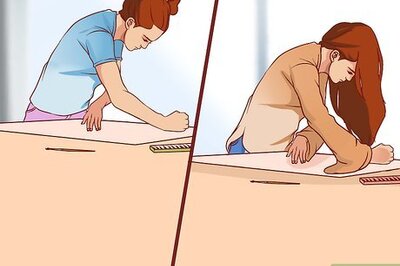 How to Dress Like an Artist: Creative & Practical Ways