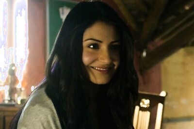 Anushka Sharma shares a selfie with mother on Instagram