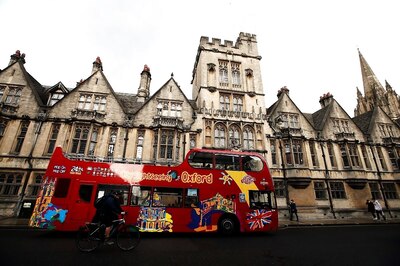 UK's Daily Covid-19 Cases Pass 32,000 for First Time Since January