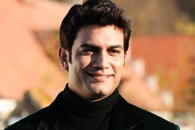 Sharad Kelkar Bags Negative Role in Bhoomi