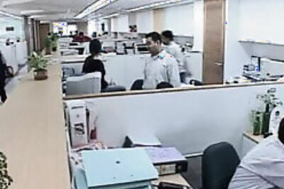 Indian IT honchos shrug off Obama threat to outsourcing