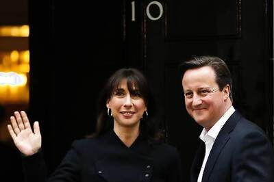 Narendra Modi congratulates David Cameron for winning UK elections, tweets 'Phir Ek Baar, Cameron Sarkar!'