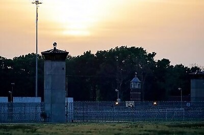 U.S. Judge Blocks Federal Execution Set For Friday