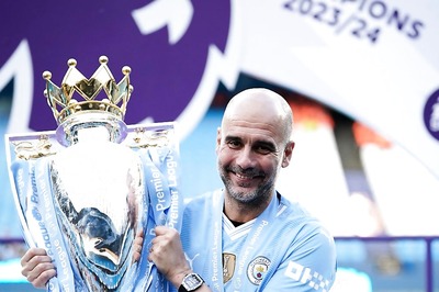 Pep Guardiola Offers to Pay for Fans' Banner Urging Him to Stay at Manchester City