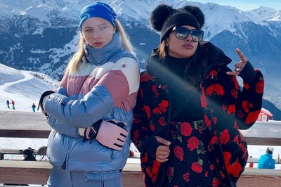 Priyanka Chopra 'Close' To Sophie Turner But Distances Herself From Her, Joe Jonas Divorce: Report