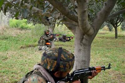 1 Constable Martyred, 2 Militants Killed in Bandipora District of Kashmir