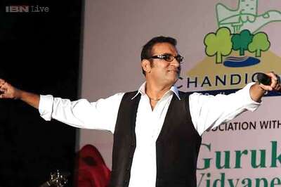 Abhijeet Bhattacharya prefers to sing for new actors