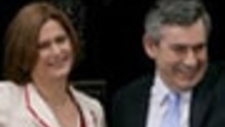 New British PM begins 'work of change'
