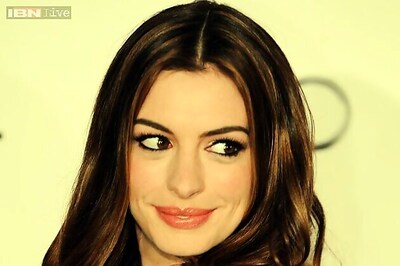 Actress Anne Hathaway shops, bargains and has a blast