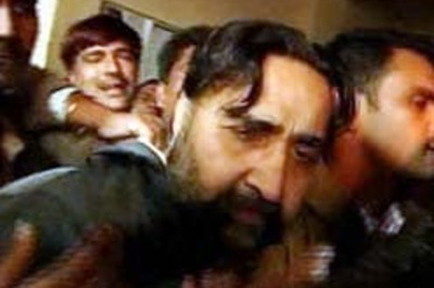 Nithari burns Pandher's effigy on Holi