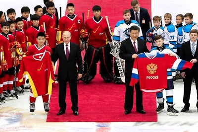 Xi Jinping Awards 'Best Friend' Vladimir Putin Friendship Medal, Promises Support