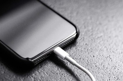 'Brutally Shamed, Received Death Threats': Woman at Center of Viral iPhone Charger Dispute Breaks Silence