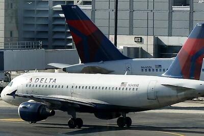 FBI investigates needles in airplane sandwiches