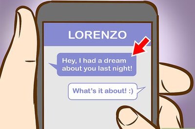 How to Flirt with a Guy over Text